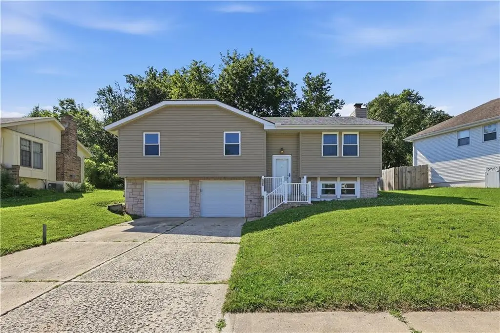 325 Brownfield Drive, Lees Summit, MO 64063 - #1
