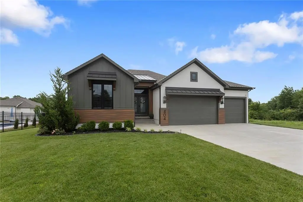 404 NE Pavilion Drive, Grain Valley, MO 64029 - #1