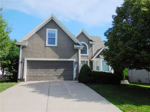 18200 W 157th Street, Olathe, KS 66062