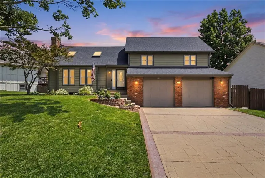 6815 Acuff Street, Shawnee, KS 66216 - #2