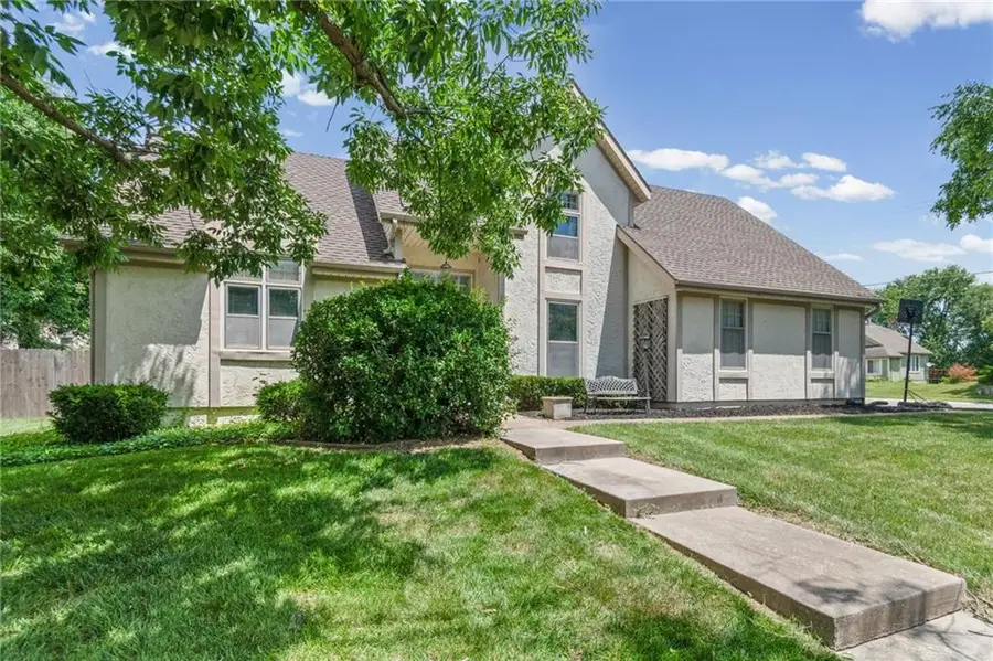 11102 W 114th Terrace, Overland Park, KS 66210 - #3