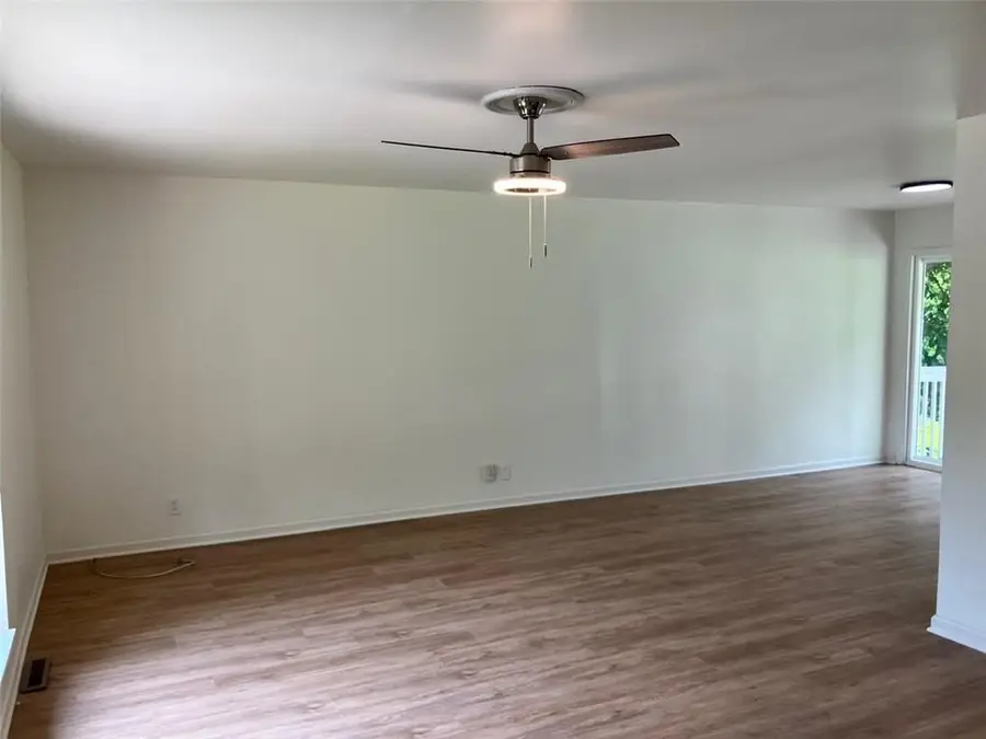 8136 Berger Avenue, Kansas City, KS 66111 - #3