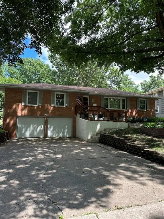 5029 N Michigan Avenue, Kansas City, MO 64118 - #1