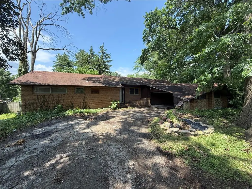 6308 Waverly Avenue, Kansas City, KS 66104 - #1