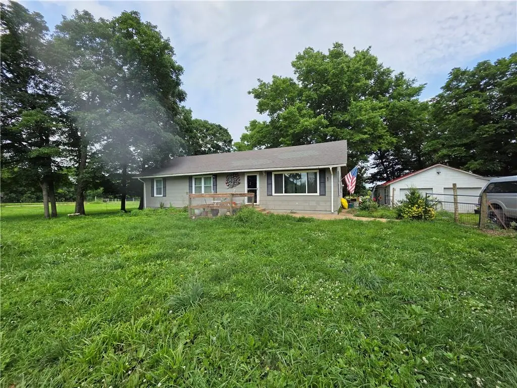 38543 Lone Elm Road, Fontana, KS 66026 - #1