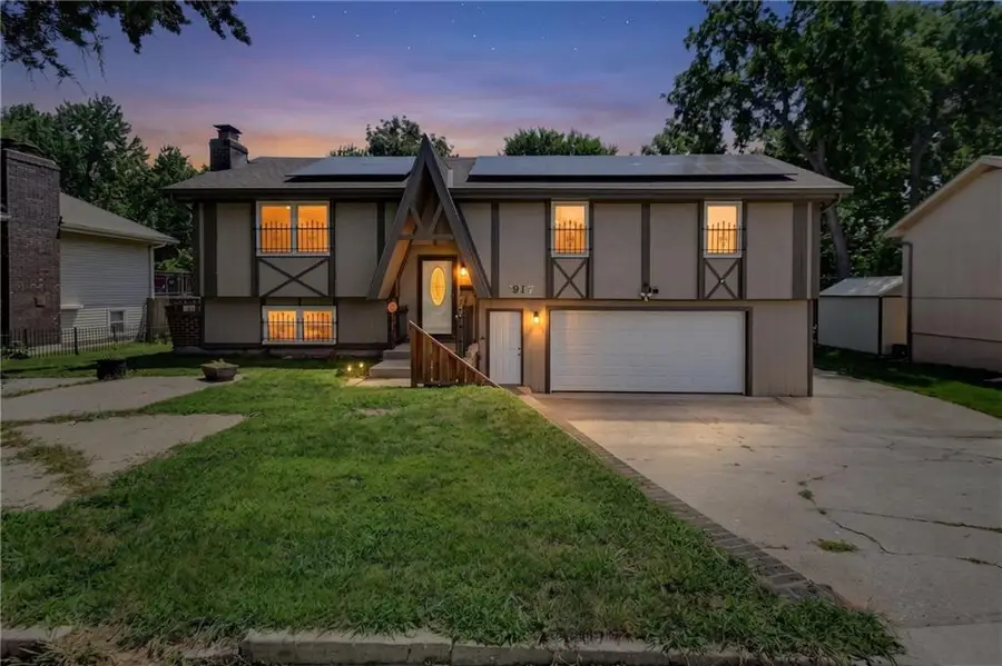 7917 N Troost Avenue, Kansas City, MO 64118 - #2