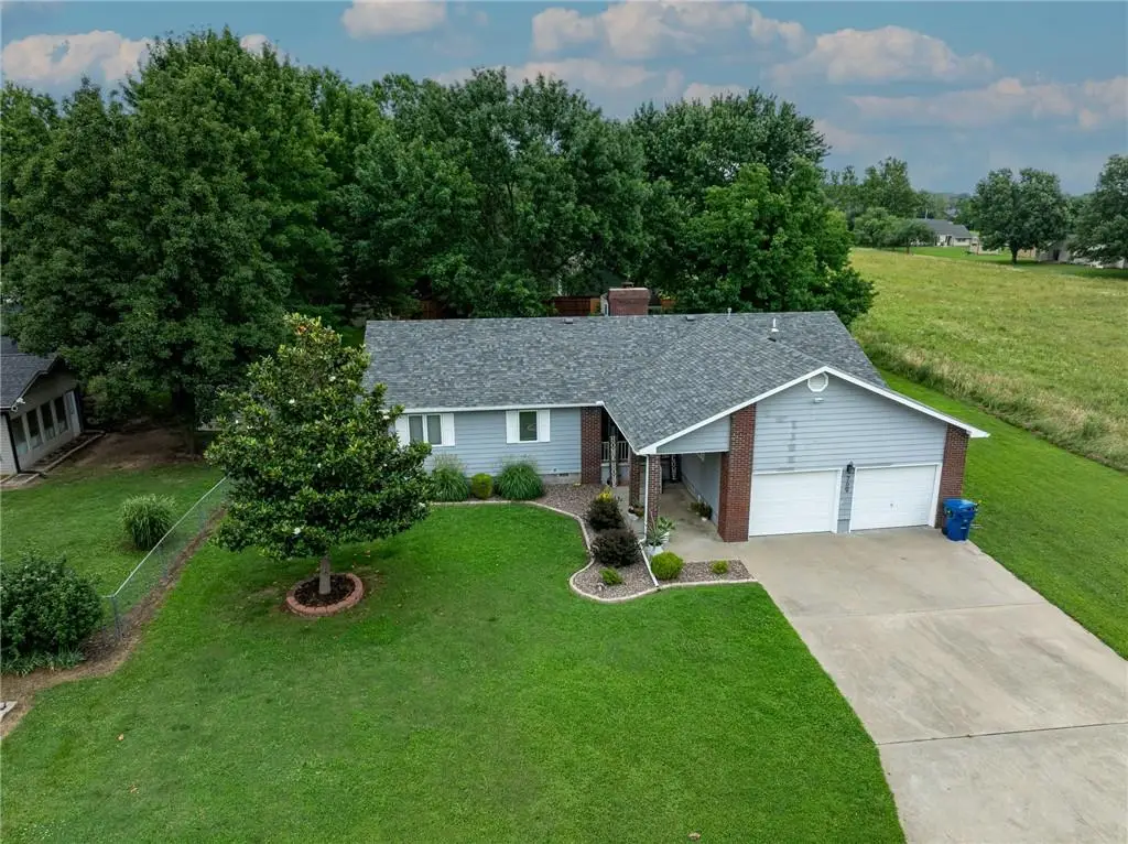 709 Thomas Street, Pittsburg, KS 66762 - #1