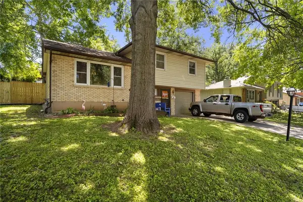 1729 N Mccoy Street, Independence, MO 64050