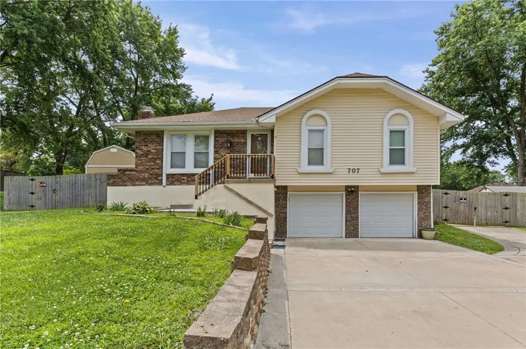 707 NE 115th Terrace, Kansas City, MO 64155 - #1