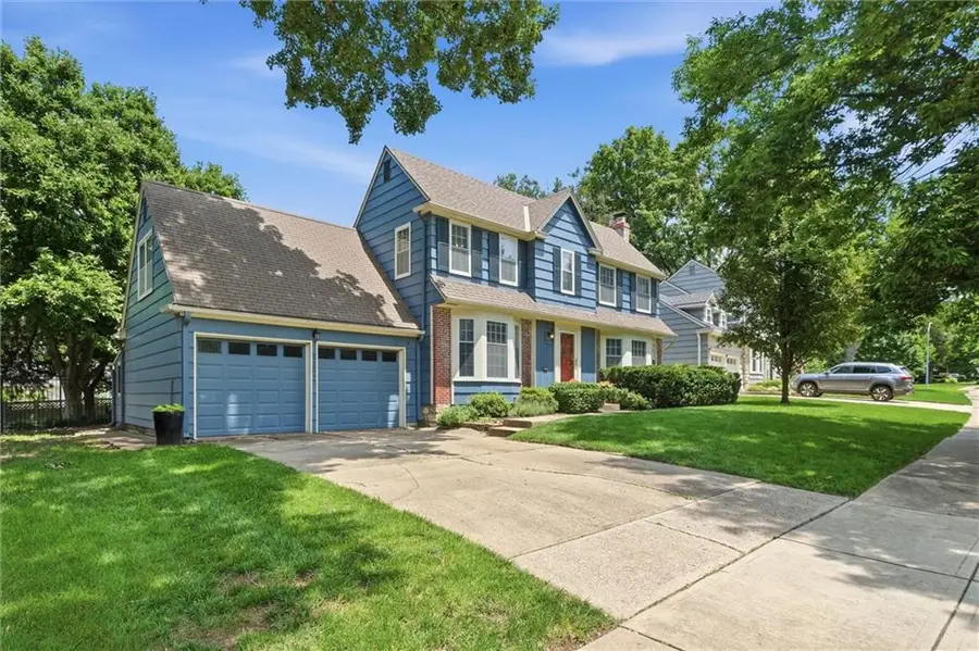 1204 W 69th Street, Kansas City, MO 64113 - #2