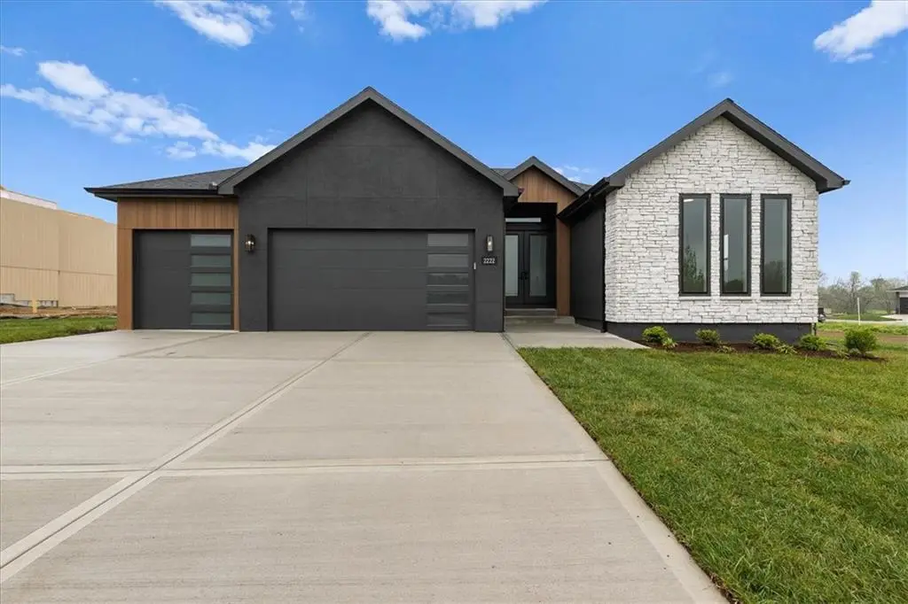 2120 SW Wheatfield Drive, Lees Summit, MO 64082 - #1