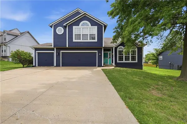 1513 Colt Circle, Raymore, MO 64083