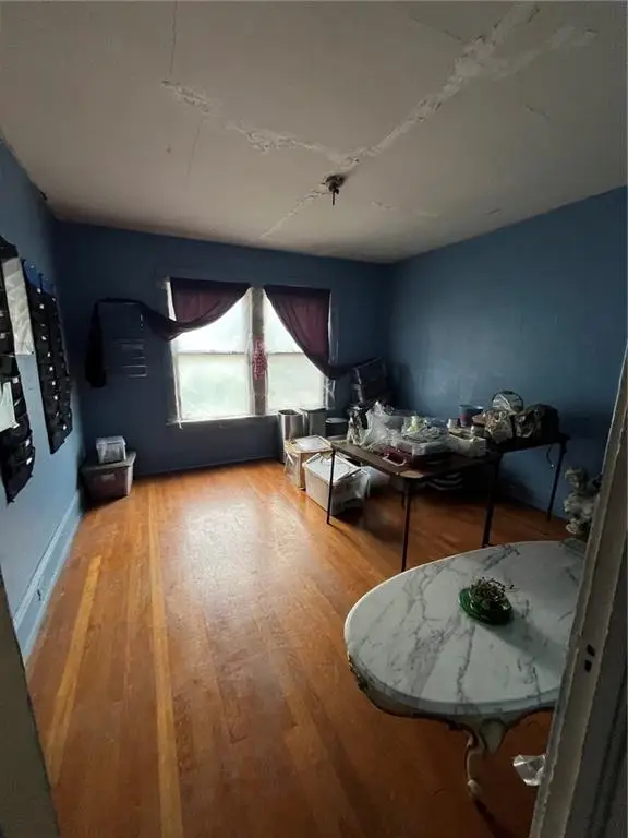 1419 E 40th Street, Kansas City, MO 64110 - #3