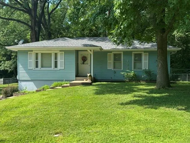 732 Santa Fe Street, Leavenworth, KS 66048 - #1