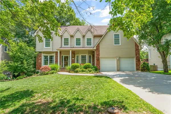 15007 W 76th Street, Lenexa, KS 66216
