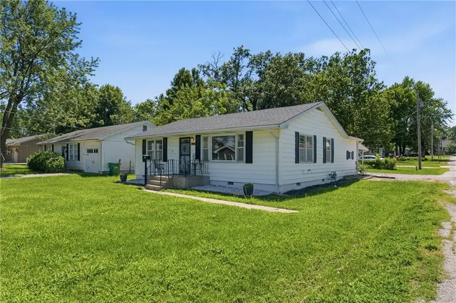 300 S High Street, Butler, MO 64730 - #2