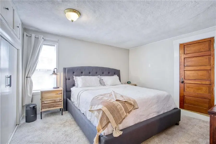 831 W 39th Terrace, Kansas City, MO 64111 - #2