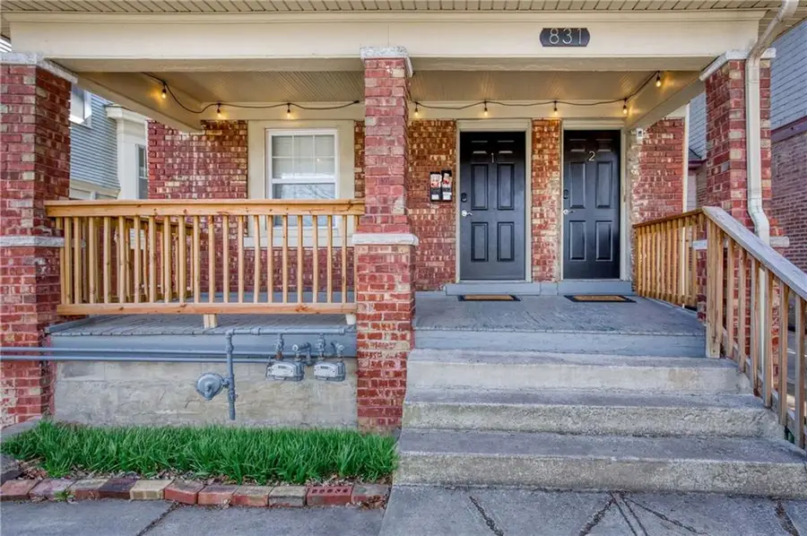 831 W 39th Terrace, Kansas City, MO 64111 - #3
