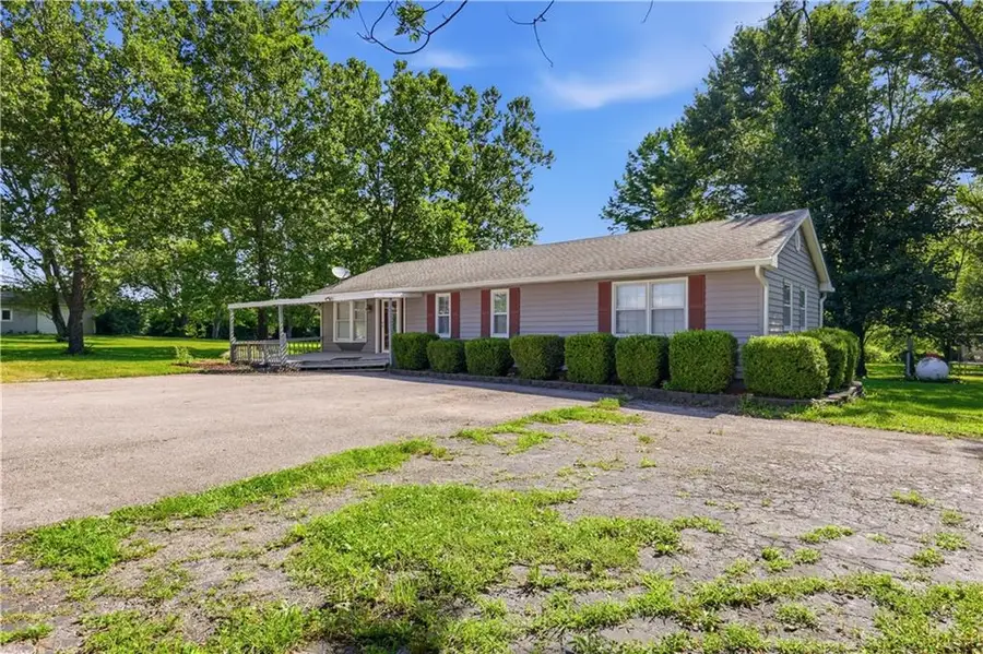 21405 S Harper Road, Peculiar, MO 64078 - #2