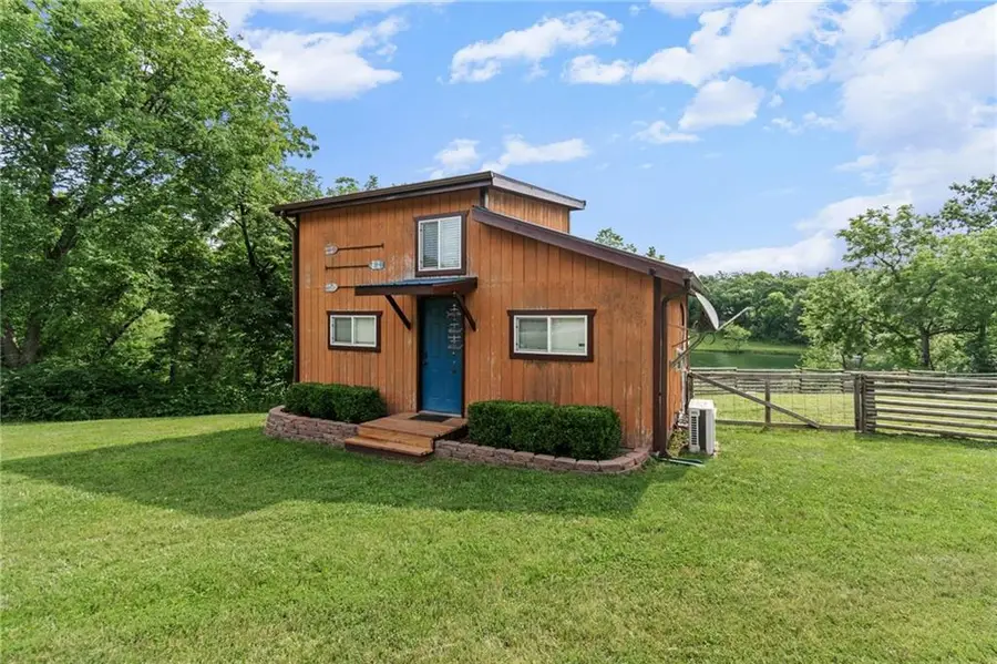 5891 SE Mohawk Drive, Lathrop, MO 64465 - #2
