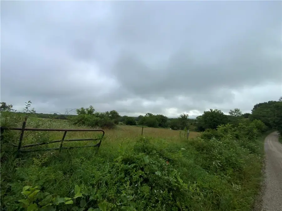 20800 Cantrell Road, Linwood, KS 66052 - #2