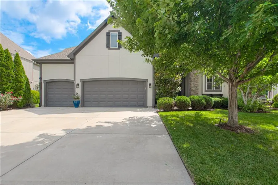 8736 W 157th Street, Overland Park, KS 66221 - #3