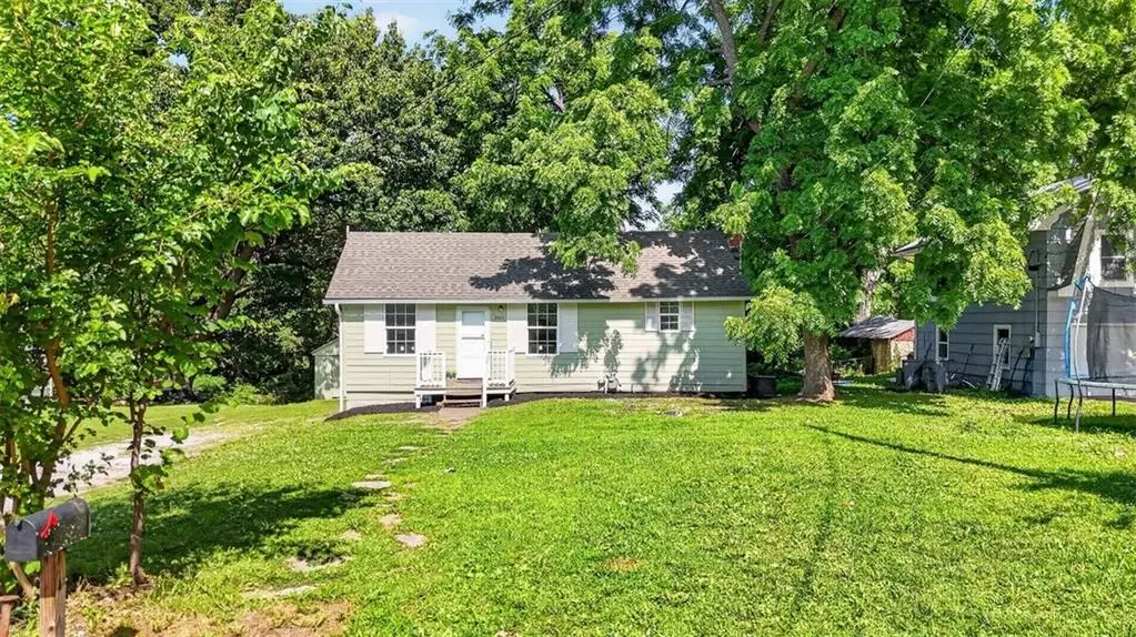 3011 N 47th Terrace, Kansas City, KS 66104 - #1