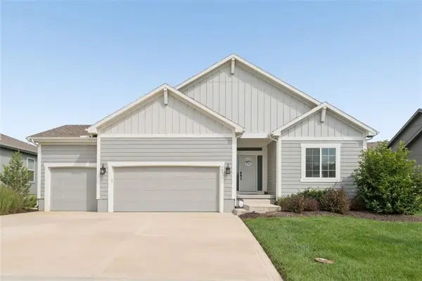 141 SE Griffin Street, Blue Springs, MO 64064