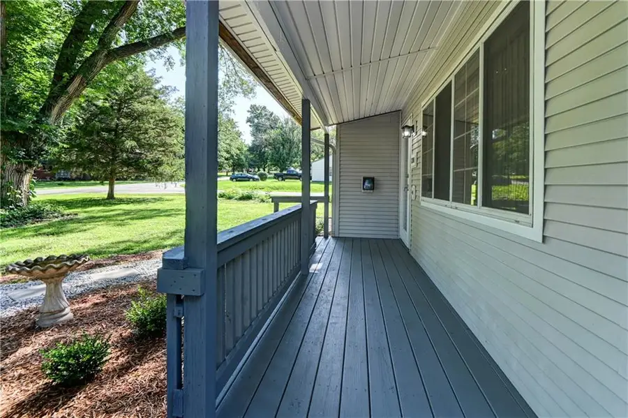1201 W 31st Street S, Independence, MO 64055 - #2