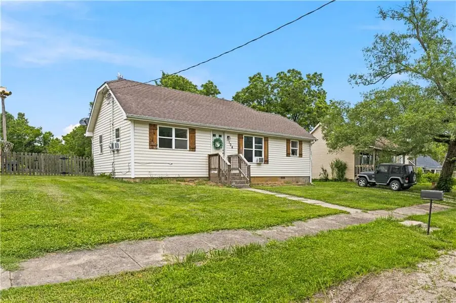 104 W 4th Street, Freeman, MO 64746 - #3