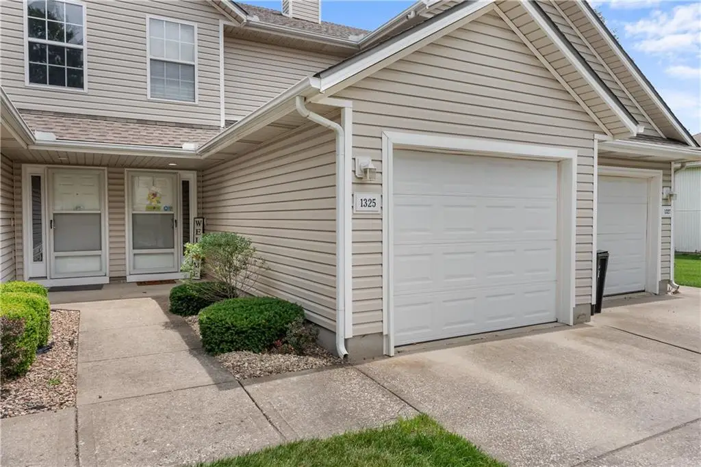 1325 SE Norwood Drive, Lees Summit, MO 64081 - #1