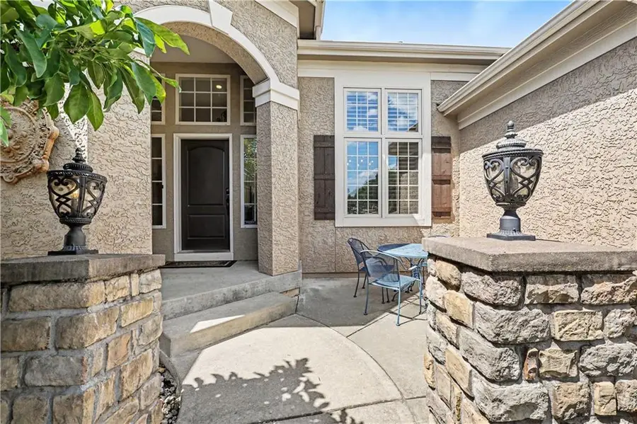 1616 NE Daltons Ridge Drive, Lees Summit, MO 64064 - #3