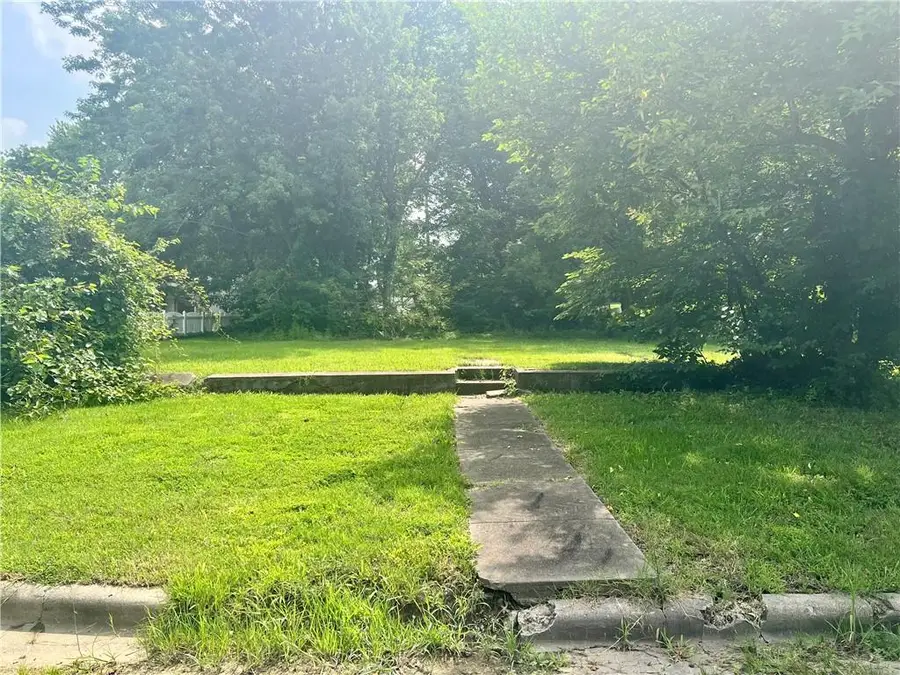 415 S Andrick Street, Fort Scott, KS 66701 - #2