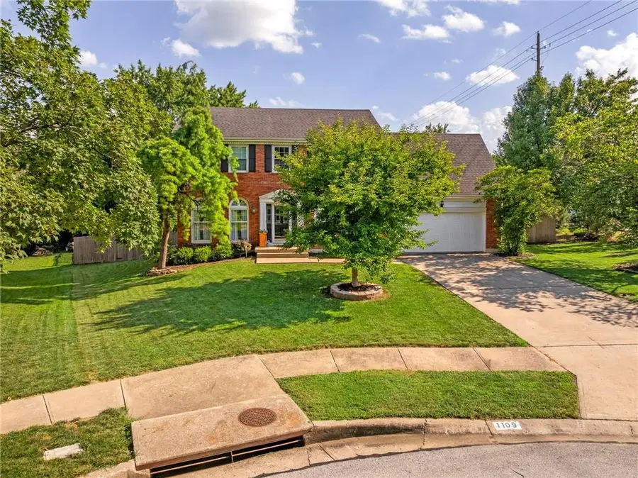 1109 W 120th Terrace, Kansas City, MO 64145 - #3