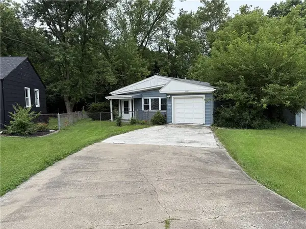 2407 NE 57th Terrace, Gladstone, MO 64118