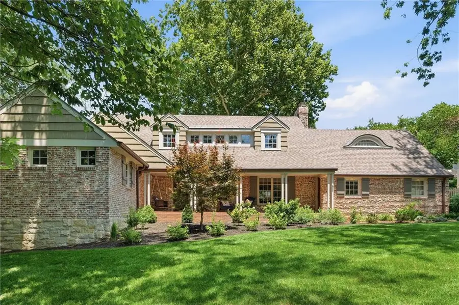 2312 Tomahawk Road, Mission Hills, KS 66208 - #2