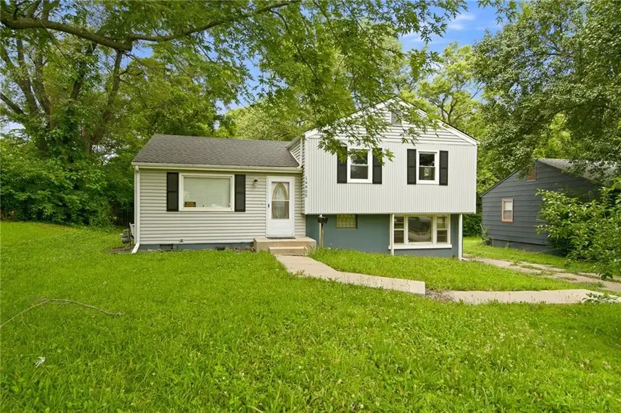 14900 Bellaire Avenue, Grandview, MO 64030 - #2