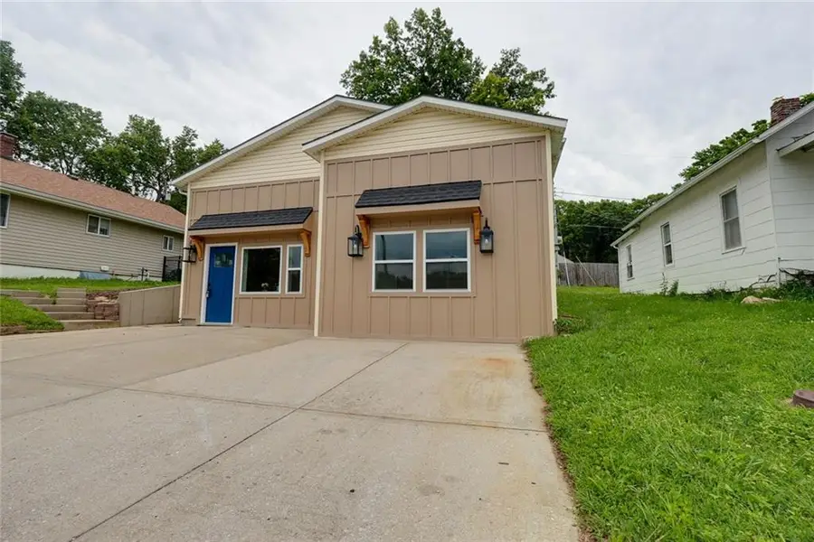 11420 E Simpson Avenue, Independence, MO 64054 - #3