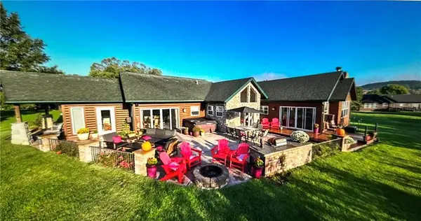 23 Cottage Park E Court #22, Camdenton, MO 65020