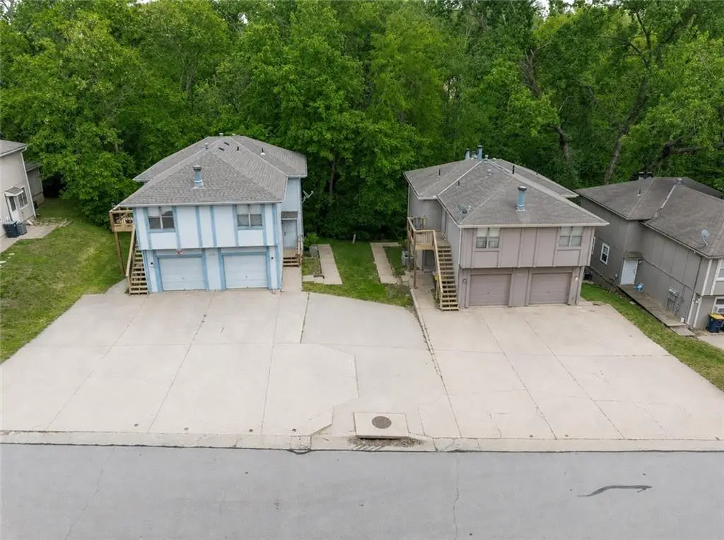 8213 & 8215 Everton Avenue, Kansas City, MO 64152 - #1