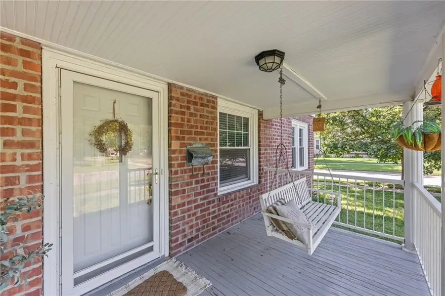 633 S Cedar Street, Ottawa, KS 66067 - #2