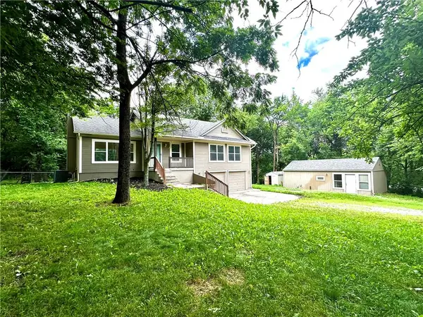 530 NW 1891st Road, Kingsville, MO 64061