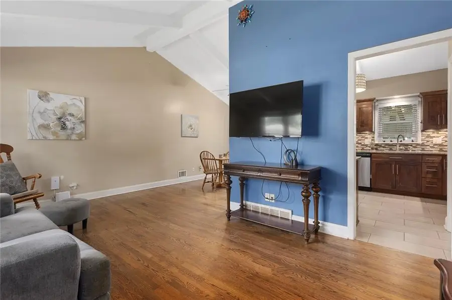 10402 W 73rd Street, Shawnee, KS 66203 - #3