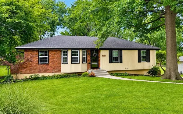 2407 NW 88th Street, Kansas City, MO 64154