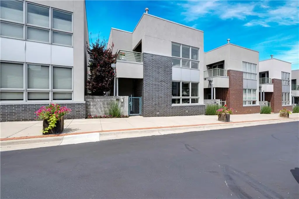 514 Oak Street, Kansas City, MO 64106 - #1