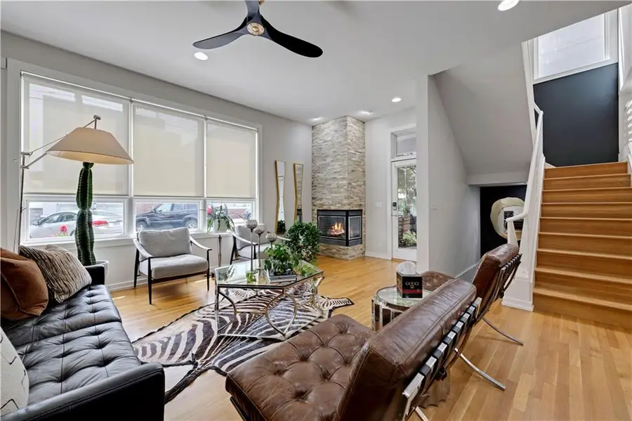 514 Oak Street, Kansas City, MO 64106 - #3