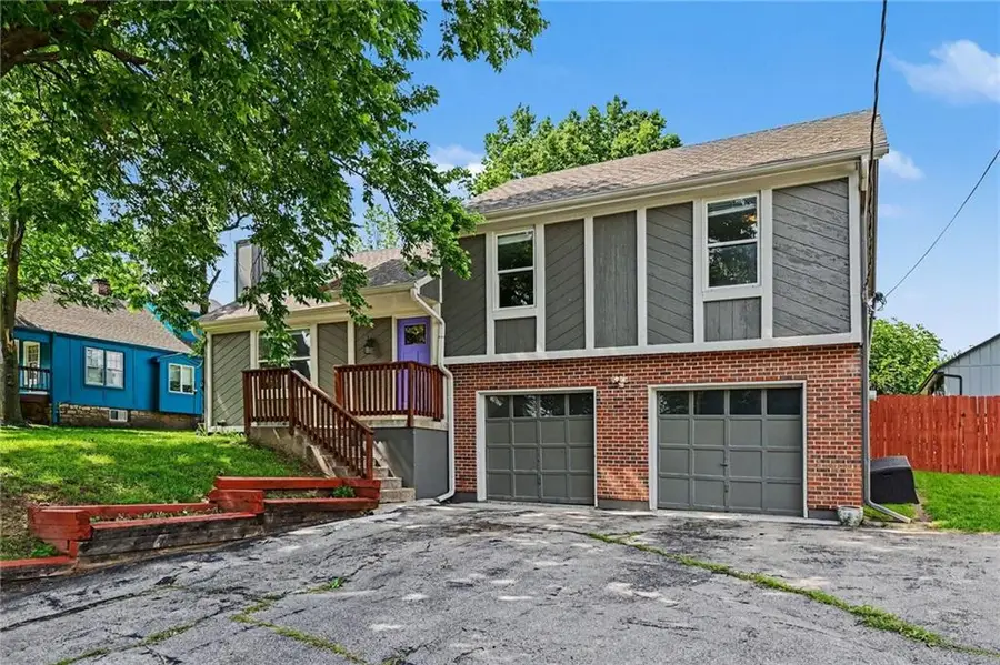 9812 W 51st Street, Merriam, KS 66203 - #2
