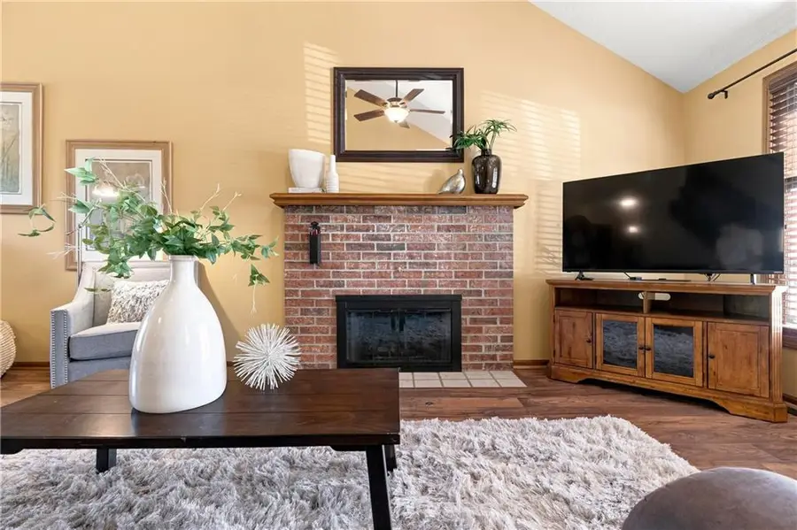 8406 N Crawford Avenue, Kansas City, MO 64153 - #3