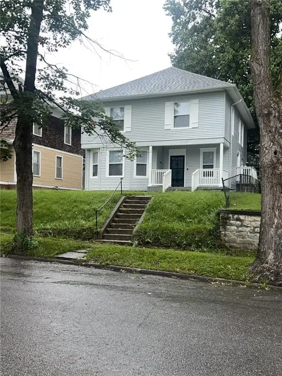 2722 Seneca Street, St Joseph, MO 64507