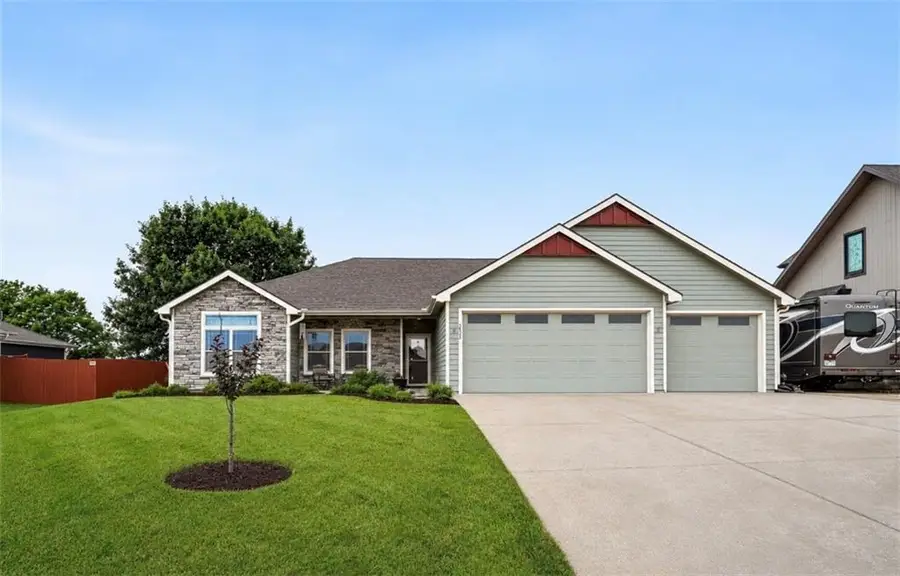 2629 S Fir Terrace, Eudora, KS 66025 - #2